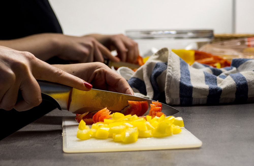 Why Color-Coded Cutting Boards are Essential in a Kitchen